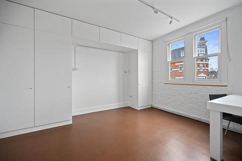 1 bedroom flat to rent, Addison Gardens, London, W14