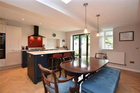 6 bedroom terraced house for sale, High Street, Knaresborough