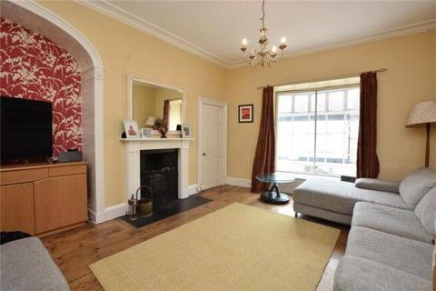 6 bedroom terraced house for sale, High Street, Knaresborough