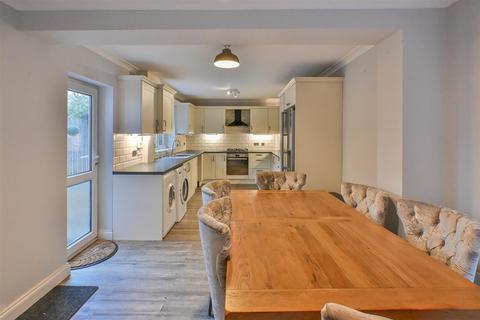 undefined, Cadogan Avenue, West Horndon, Brentwood