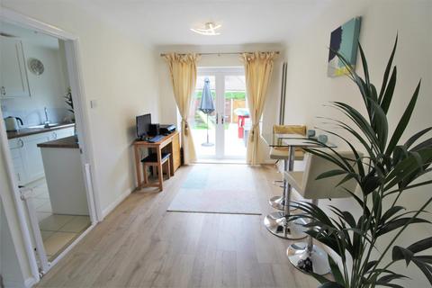 undefined, High Road, Byfleet