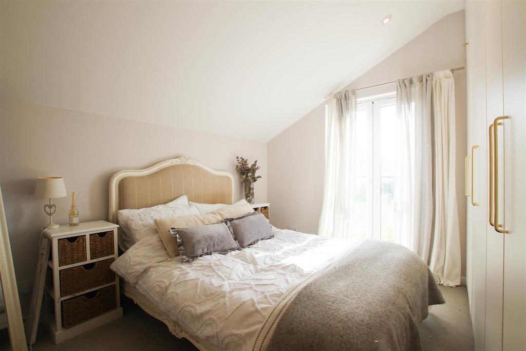 Master bedroom.jpg