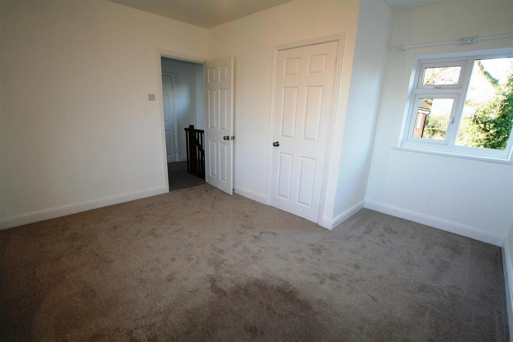 Thegranarycrowle,alsobed1.JPG