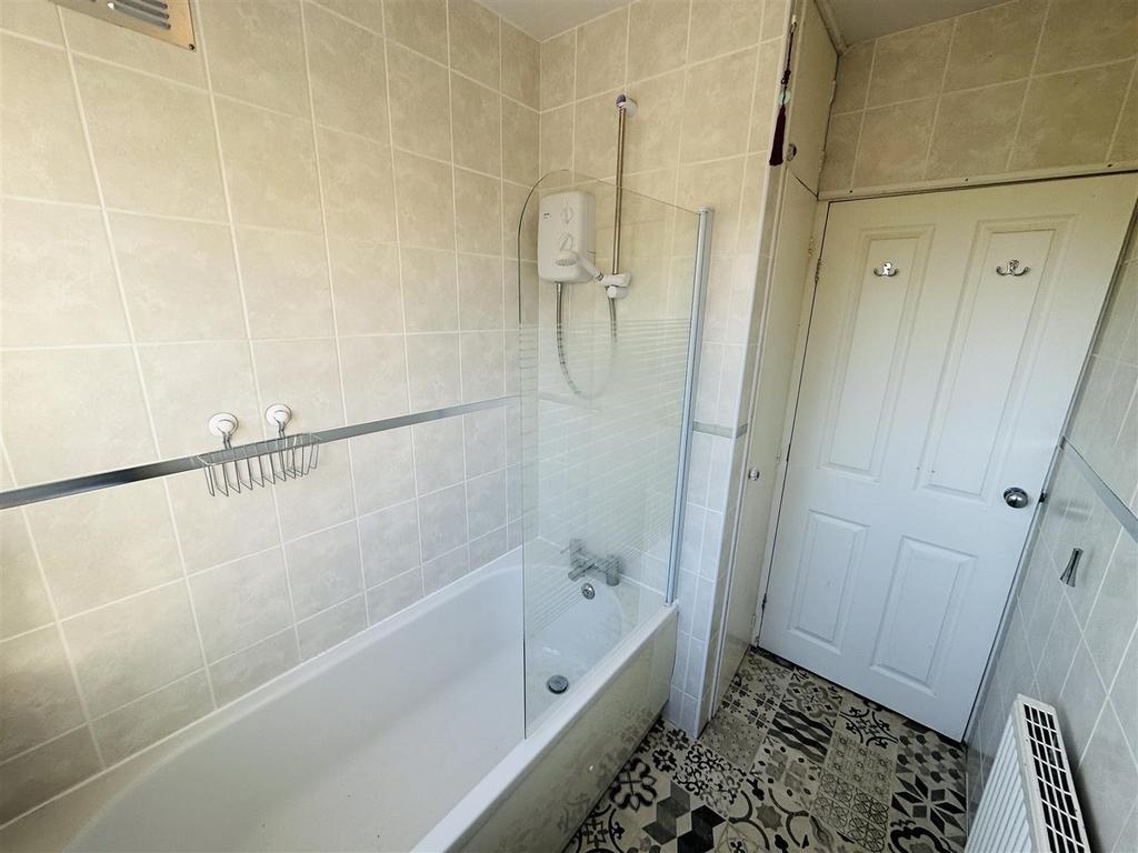Bath 3.jpg