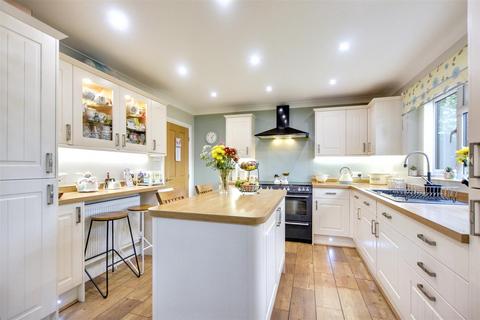 undefined, The Pines, Draycott