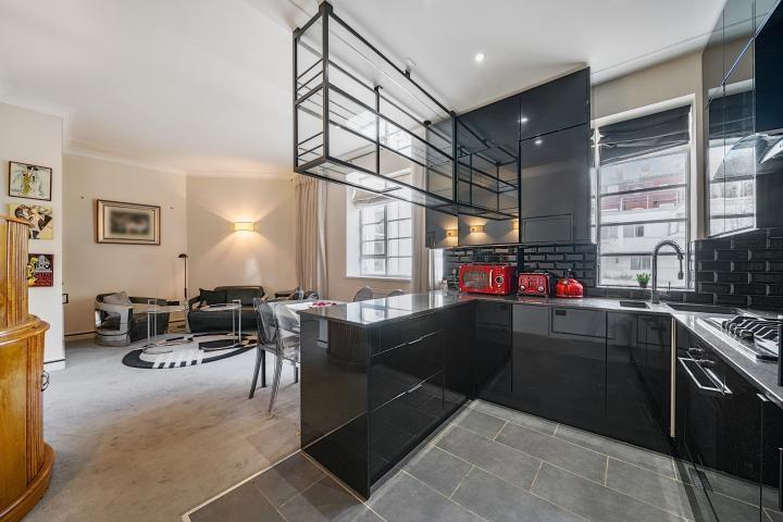 Slsq0199219 large-67-09 jpg