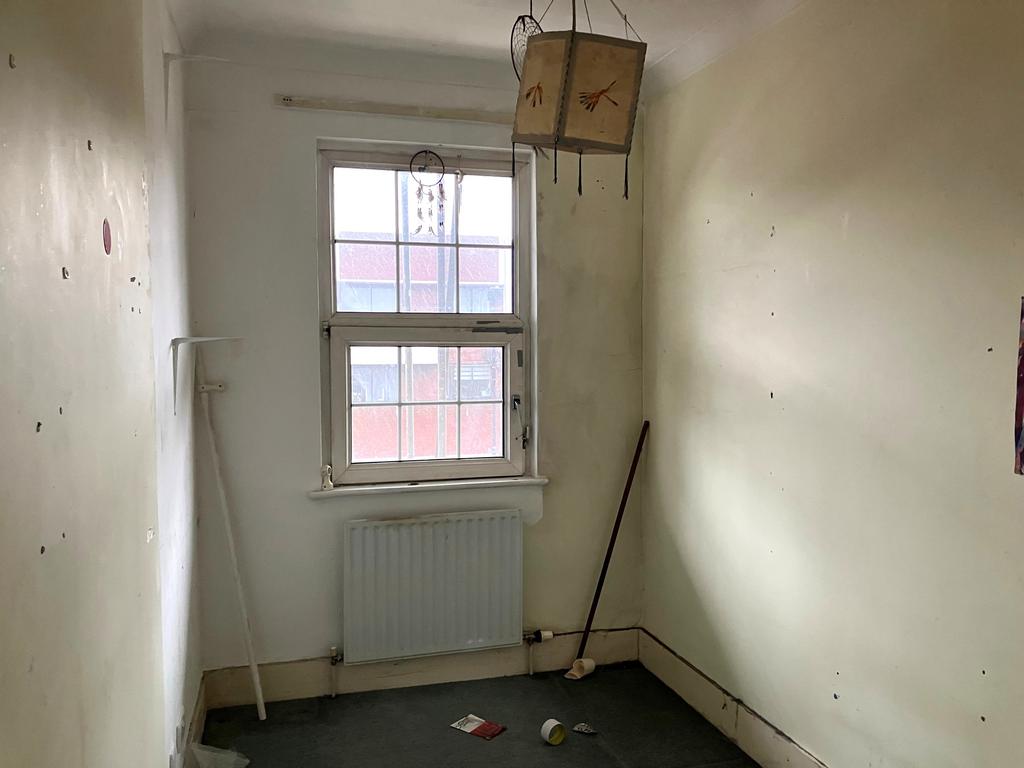 Flat b (1) jpg