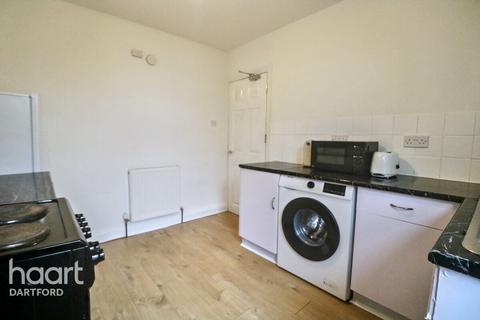 undefined, Maximfeldt Road, ERITH