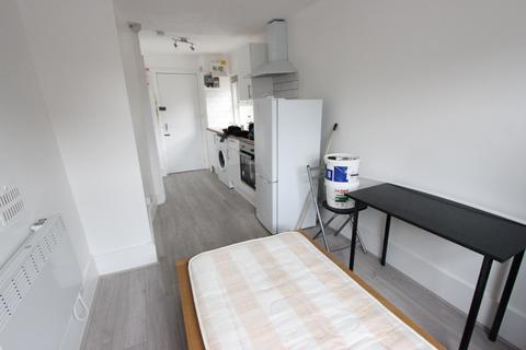 undefined, St. Michael's Terrace, London N22