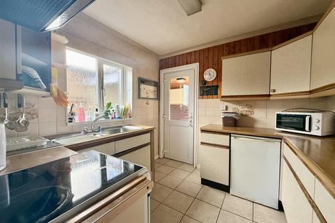 undefined, Cheltenham Road, Longlevens GL2