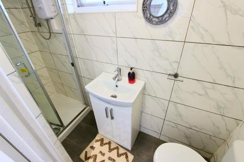 undefined, St. Michael's Terrace, London N22