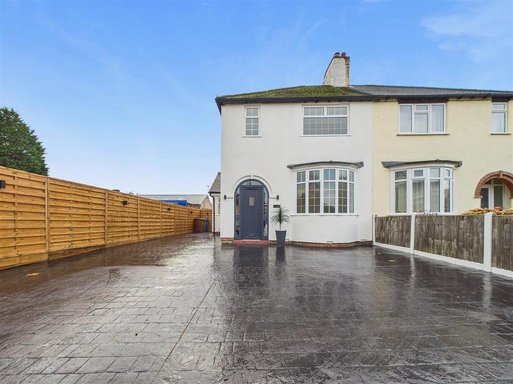 CAM01407 G0-PR0034-STILL018.jpg