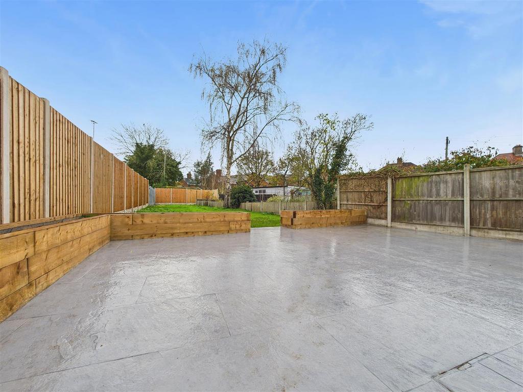 CAM01407 G0-PR0034-STILL013.jpg