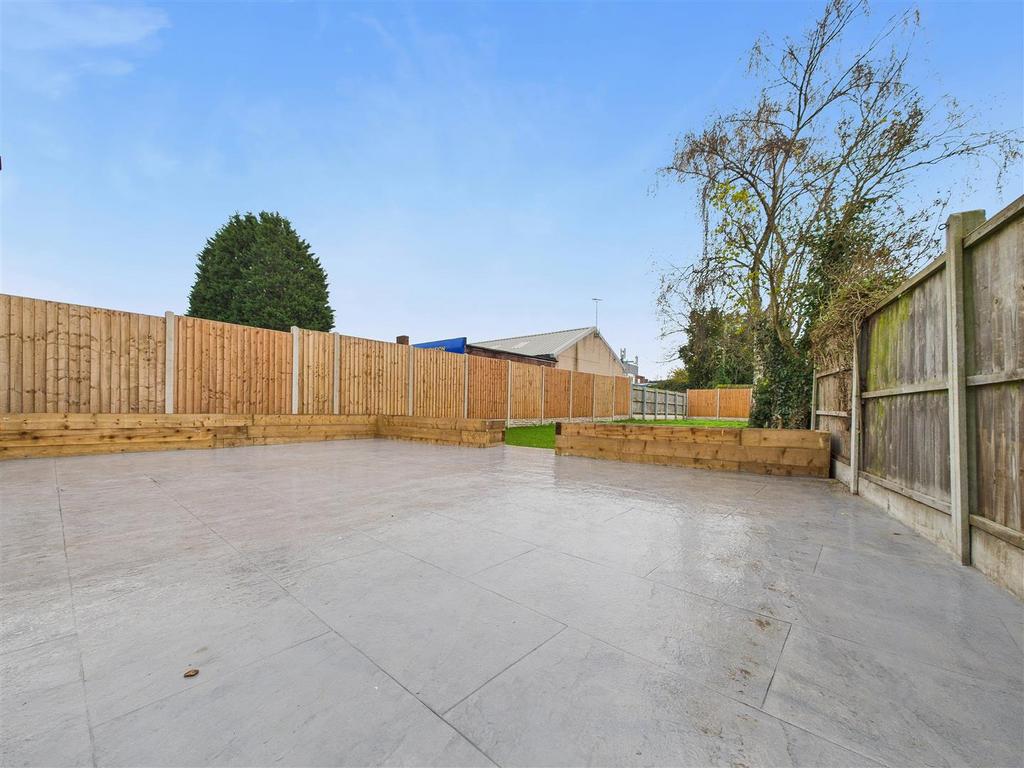 CAM01407 G0-PR0034-STILL014.jpg