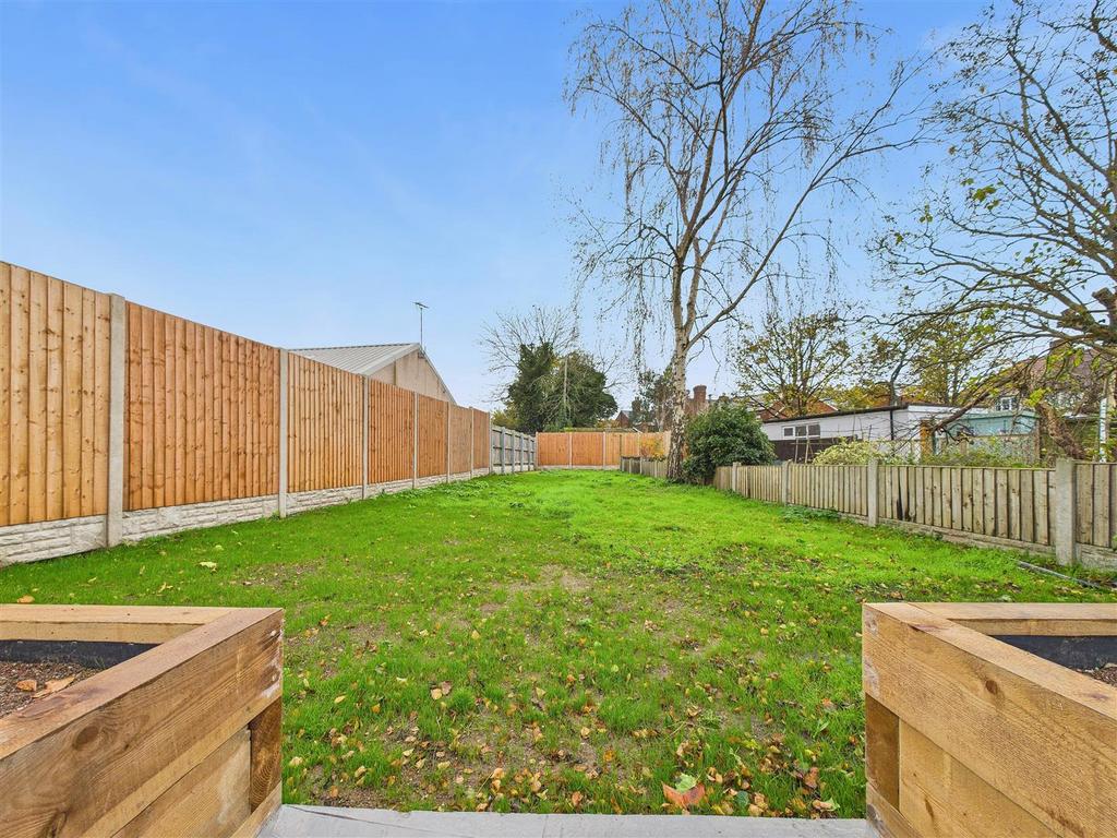 CAM01407 G0-PR0034-STILL015.jpg