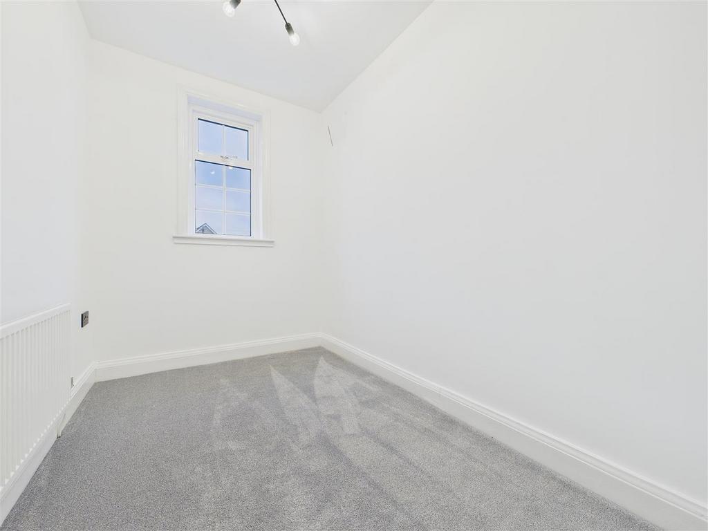 CAM01407 G0-PR0034-STILL001.jpg