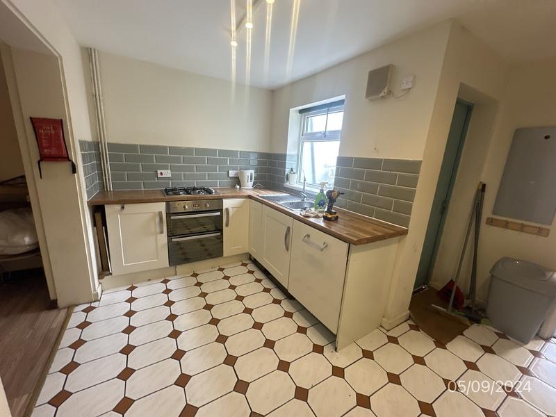 4 bedroom residential for rent