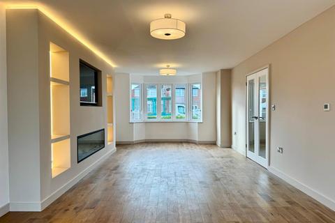 undefined, Springfield Crescent, Sutton Coldfield, B76 2SS