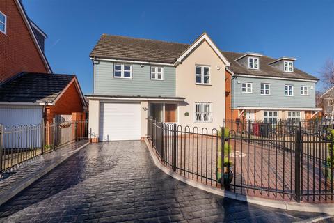 undefined, Mathecombe Road, Cippenham