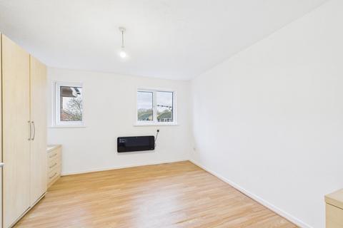 undefined, Shellfield Close, Staines-upon-Thames, Surrey, TW19