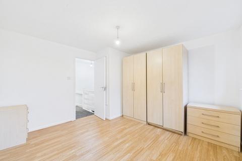 undefined, Shellfield Close, Staines-upon-Thames, Surrey, TW19