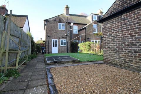 1 bedroom ground floor flat to rent, Selsfield Road, Ardingly, RH17