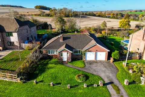 3 bedroom detached bungalow for sale, Top Green, Romsey SO51