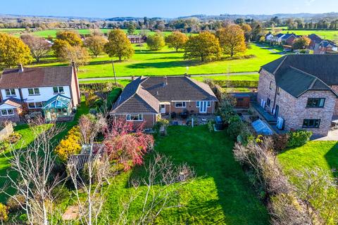 3 bedroom detached bungalow for sale, Top Green, Romsey SO51