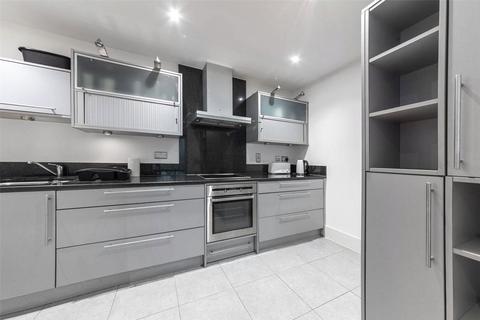 2 bedroom flat to rent, St. George Wharf, London SW8