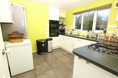 5 bedroom detached house for sale, Granary Road, East Hunsbury