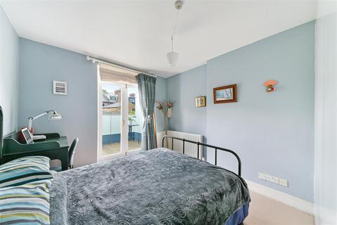 2 bedroom flat to rent, Mercers Road, Tufnell Park, N19