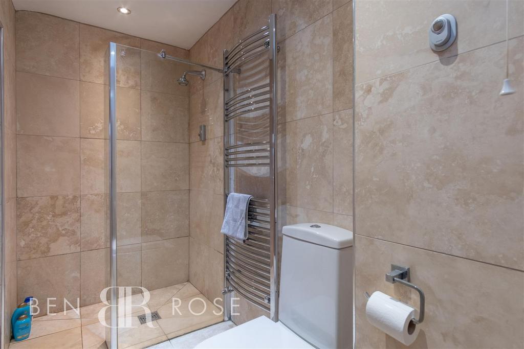 Master Ensuite