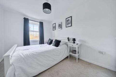 2 bedroom apartment for sale, Delphinium Court, St Neots PE19