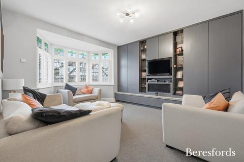 4 bedroom detached house for sale, Gaynes Park Road, Upminster, RM14