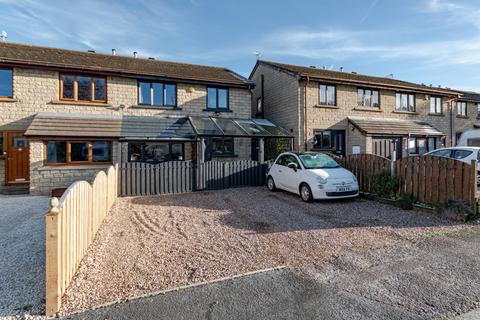 4 bedroom semi-detached house for sale, Moorfield Road, Bingley, West Yorkshire, BD16