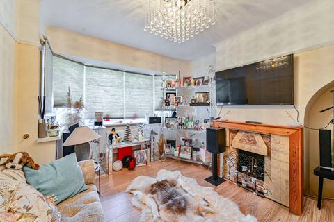 Longhill Road, Catford, London, SE6