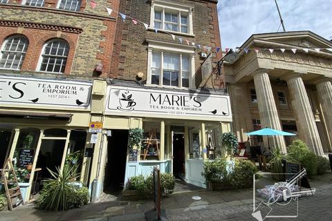 undefined, High Street, Gravesend