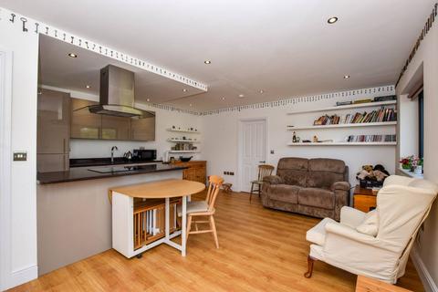 undefined, Swan Court, HP1, Hemel Hempstead, HP1