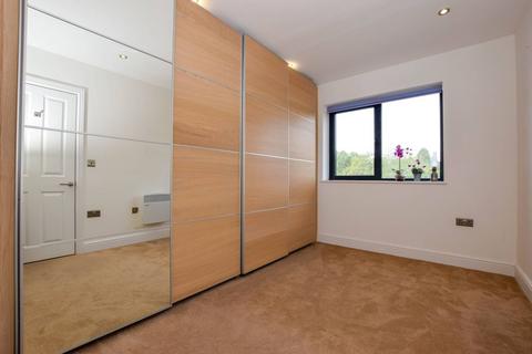 undefined, Swan Court, HP1, Hemel Hempstead, HP1