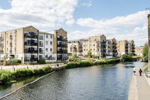 2 bedroom flat for sale, Candle Street, Tower Hamlets, London, E1