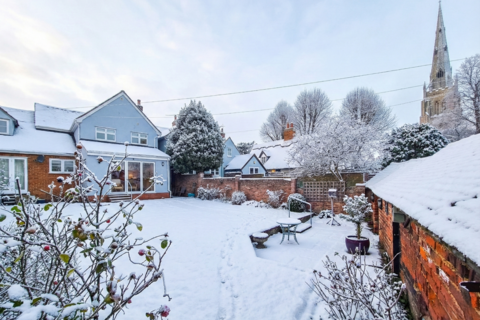 4 bedroom terraced house to rent, Mill Row, Thaxted CM6