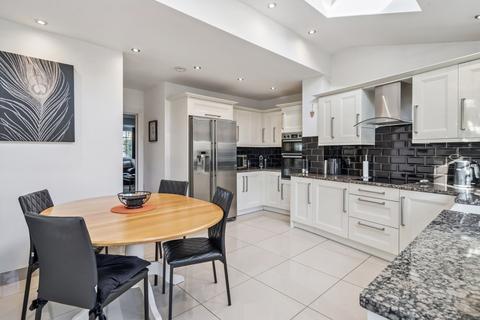 undefined, Watford Heath, Watford, WD19