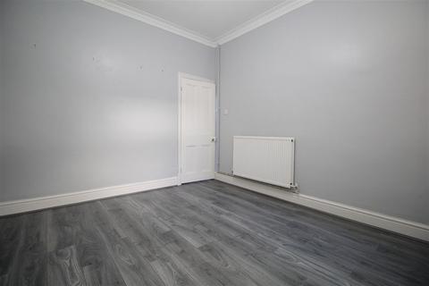 2 bedroom terraced house to rent, Albert Promenade, Loughborough, LE11
