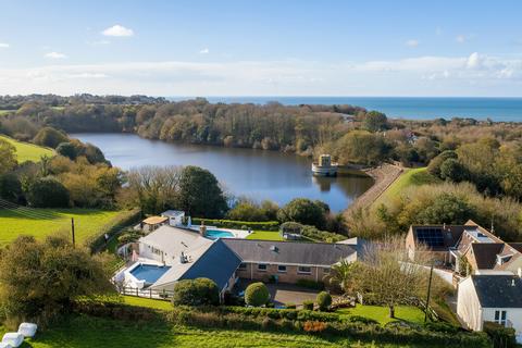 5 bedroom detached bungalow for sale, La Rigondaine, Jersey, JE3