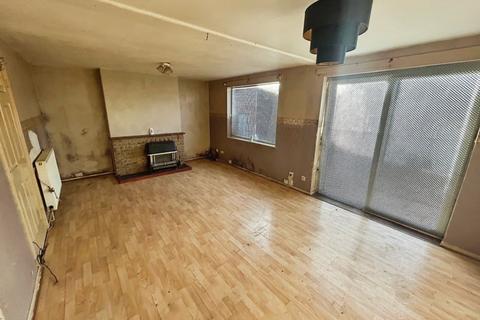 3 bedroom terraced house for sale, Greystones Road, Whiston, Rotherham, South Yorkshire, S60