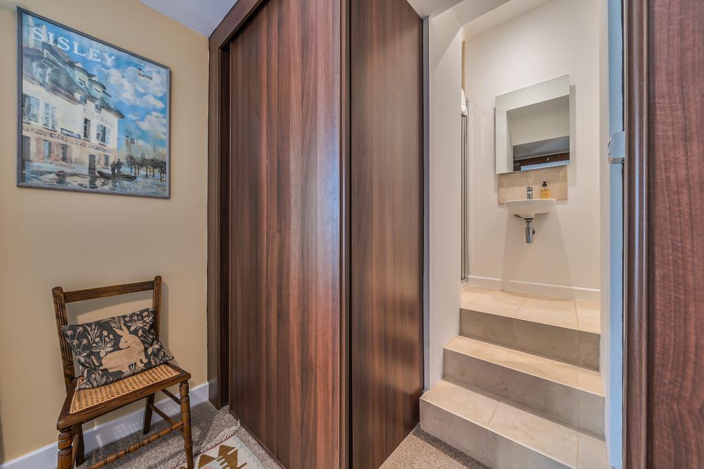Ensuite Shower Room