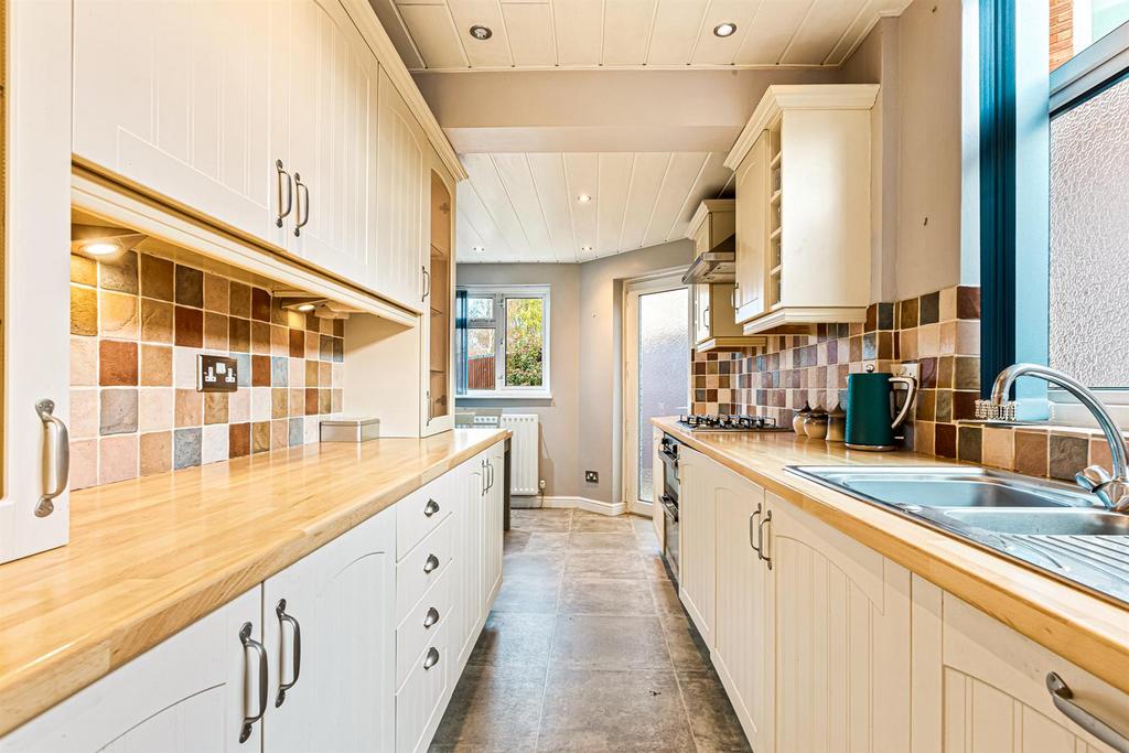 Dining kitchen
