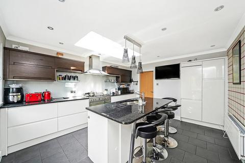 undefined, Larkshall Road, London E4