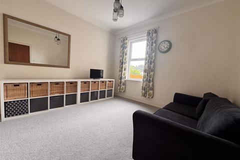 3 bedroom semi-detached house for sale, Avenue Road, Shanklin