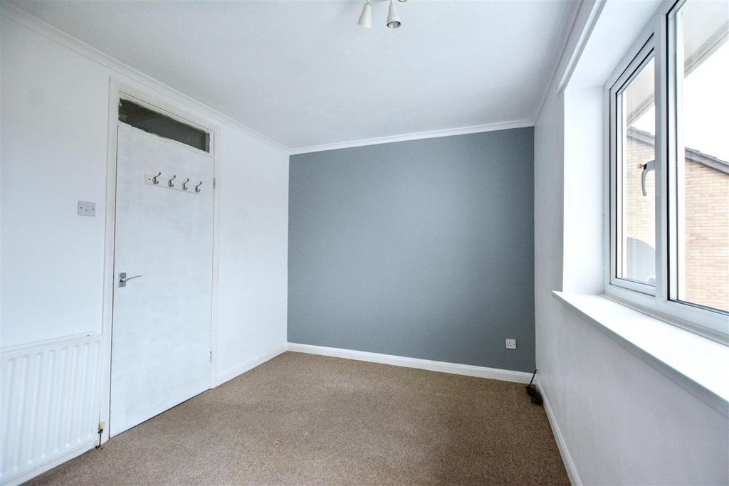 Bedroom 1 2.jpeg